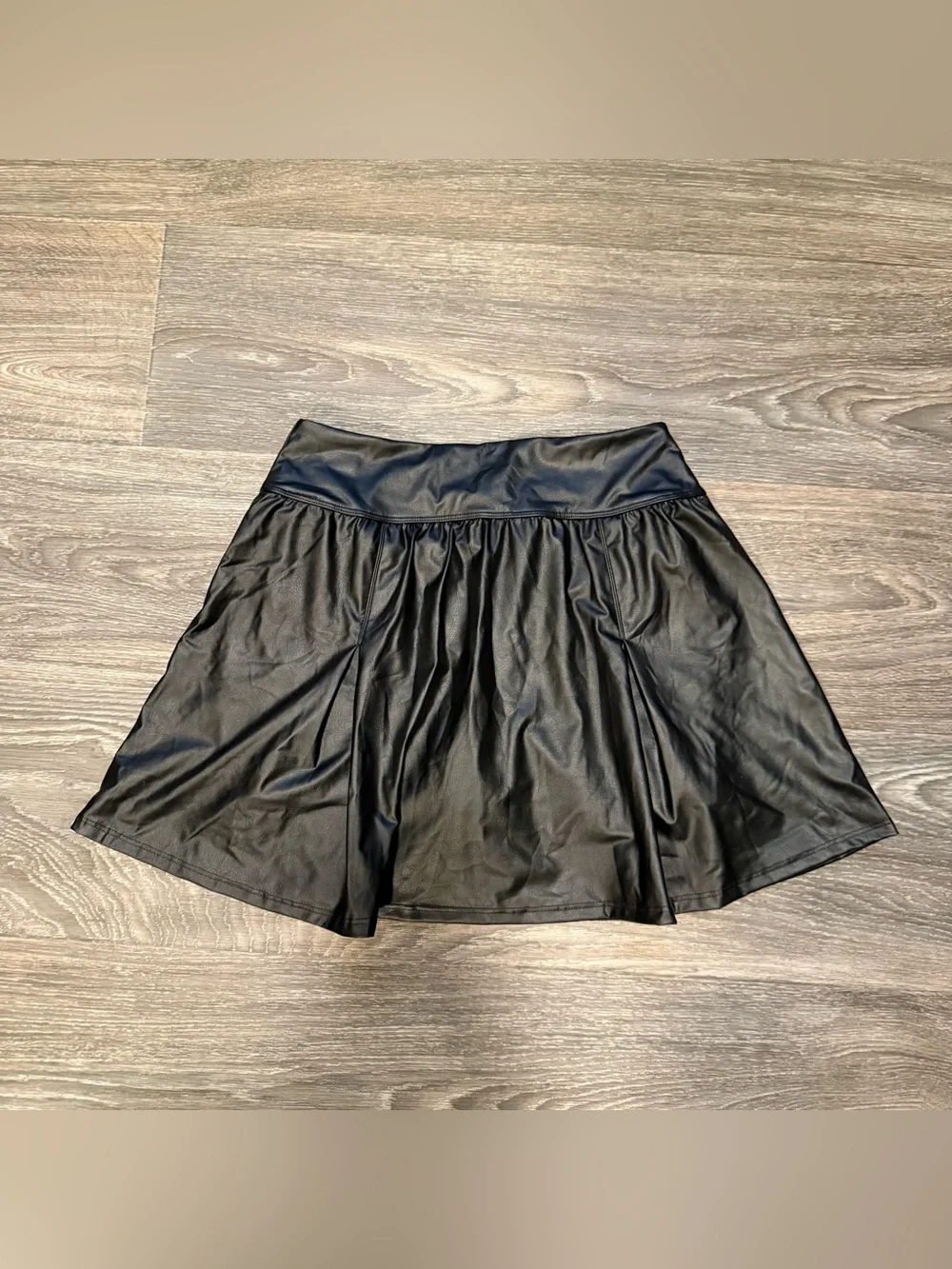 *NWOT* aerie offline real luxe leather mini skirt skort